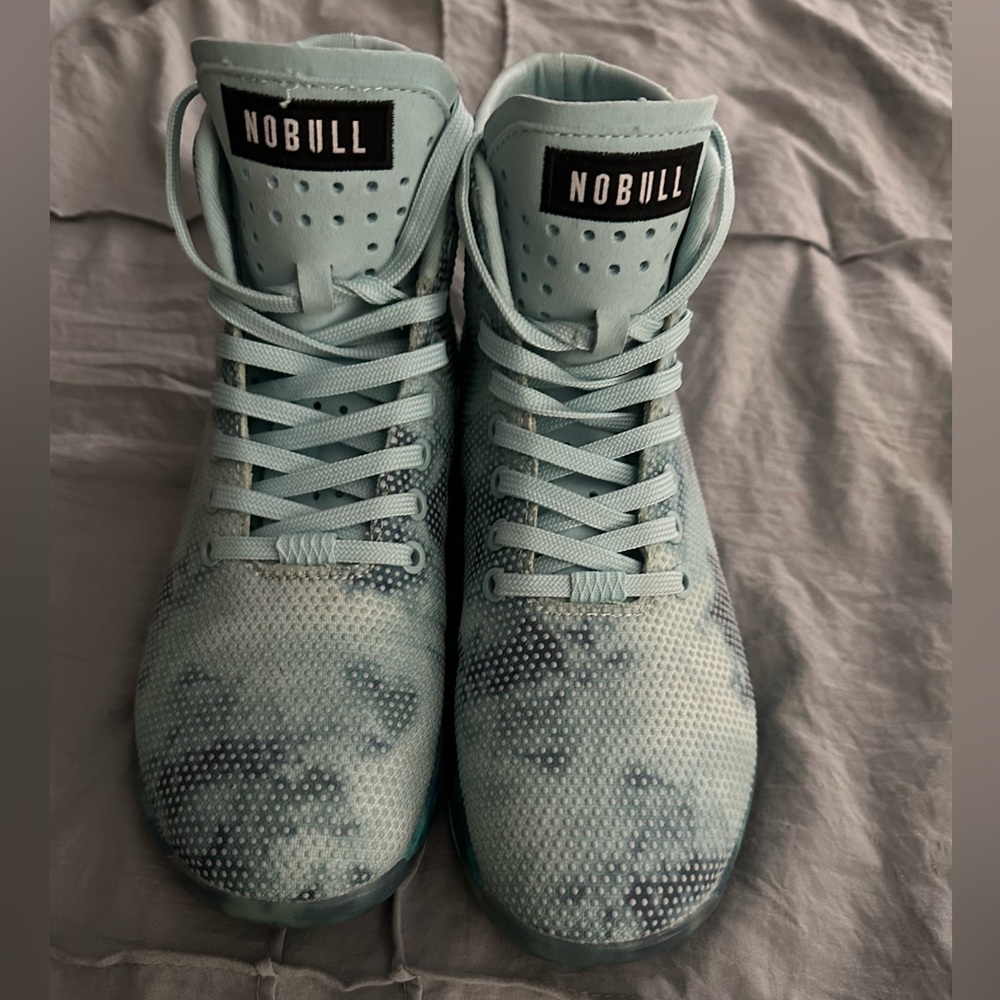 No Bulls workout shoes - Blue - High tops - Size 7.5